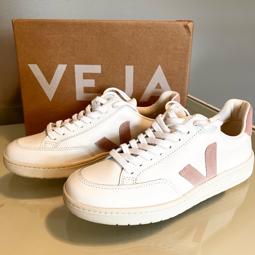 Women’s V-12 Sneakers, Size 9,